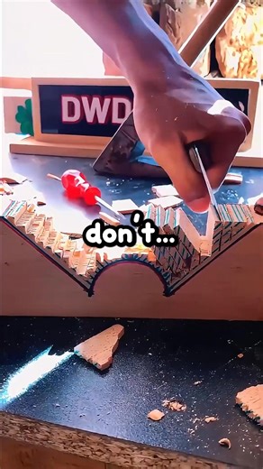 At the family barbecue_ my dad_s old college friend gripped my shoulder and said_( | voron tv