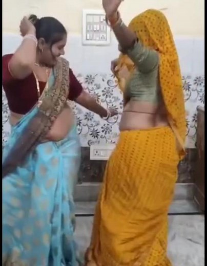 trending Dance 💞 धूम मचा दिया भाभियों ने //भडुआ हो मति भडुआ #होली