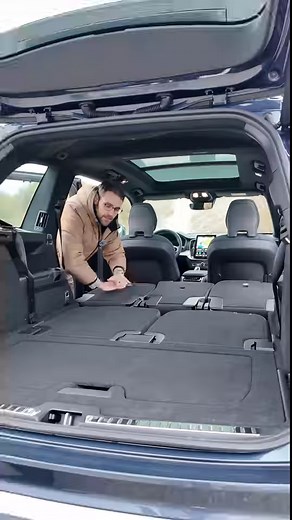 Fridge between the executive seats in the Mercedes S-Class AMG S63 E-Performance. The all-new Mercedes S63 AMG E-Performance is the most powerful S-Class ever. It comes with 800 hp system output and combines ICE and electric motor power. #mercedes #mercedesbenz #mercedessclass #mbcar #mbcars #carsofinstagram #mercedessklasse #mercedessclassamg #mercedesamg #amg #mercedess63 #mercedess63amg #mercedesamgs63 #luxurycars #luxurylife #performancecar #performancecars #luxurylifestyle | Autogefühl
