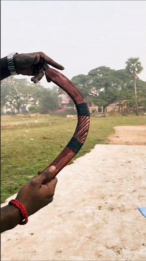Boomerang Trick That Looks Like Magic🤯