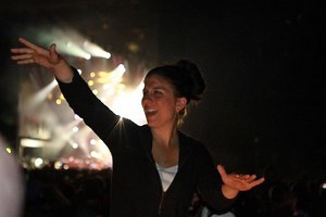 Meet Holly Maniatty, the Wu-Tang Clan’s Sign Language Interpreter