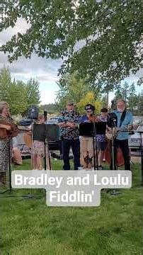 Cripple Creek fiddlin' with Bradley and Loulu. #fiddle #kidmusician #fiddlemusic
