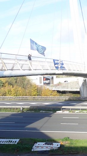 Another great session at the bridge 💪💪🫡 Grab your flag! Large: https://thegreatclimatecon.com/product/no-digital-id-flag/ Small: https://notodigitalid.uk/product/no-digital-id-flag-small/ No Digital ID Stickers: https://notodigitalid.uk/product/no-digital-id-stickers/ | The Climate Con