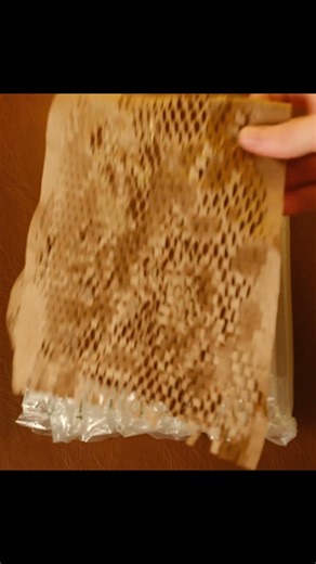 Three key requirements for packaging in the description: