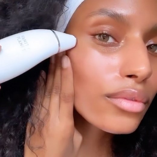 VANITY PLANET PARTNERSHIPS on Instagram: "Ready for flawless fall skin? Fans of Exfora love our bestselling Microderm wand because it smoothes out complexions—while lifting and hydrating for a radiant glow. Visit our link.in.bio for exclusive deals on Exfora + other top-sellers! : @sydneyjharper"