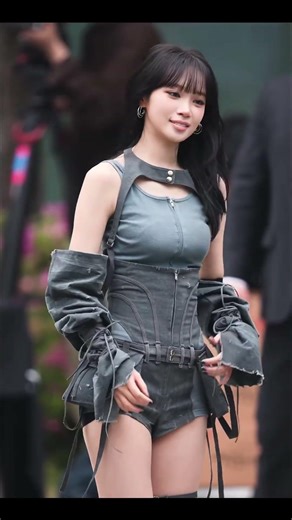 ノリノリのチェウォン#kpop #lesserafim #chaewon