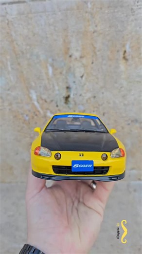 SiR Modelcars on Instagram: "Honda Civic Del Sol Spoon 1996 - Otto Models / 1:18 / @ottomobile.officiel / OT1154 / Limited edition: 1500 pieces The 1996 Honda Civic Del Sol Spoon edition is a rare gem in the JDM world, blending Honda’s quirky two-seater targa-top coupe with the racing pedigree of Spoon Sports. Based on the lightweight Del Sol chassis, this model gained notoriety among enthusiasts for its nimble handling, high-revving VTEC engine, and Spoon’s meticulous tuning philosophy aimed at