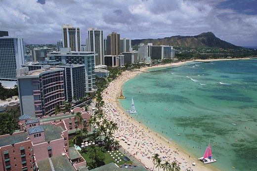 How Waikiki Beach Became the Luxury Hot Spot It Is Today