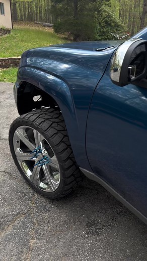 Trok will never be done #trailblazer #chevy #nnbs #squattedtrucks #fyp @andrewwballinger