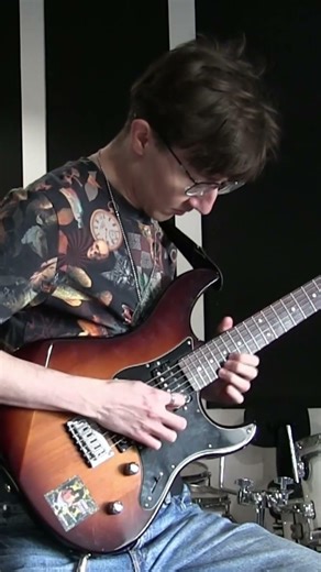 Under A Glass Moon solo by John Petrucci 🎸🎶🔥