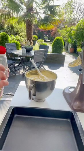 Creating a Delightful Sprinkle Cake Recipe