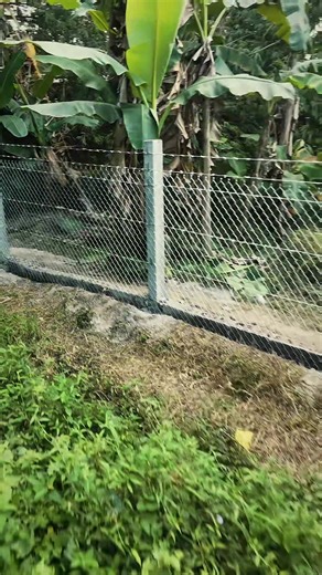 274 linear meter perimeter fence st Bacolor Pampanga. 5x5 heavy duty precast and 2.7mm heavy duty cyclone wire galvanized with 6 layers barbed wire. #gonzalesfencesolutions ###bakod #perimeterfence #precastfence #fence