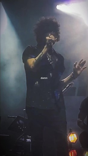 LP Singer in Love Emoji ❤️