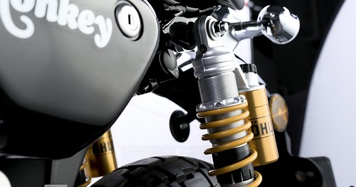 Performance meets Style with these Öhlins twin rear shocks and front fork damper kit for Honda Monkey! | Öhlins Racing - Motorcycle
