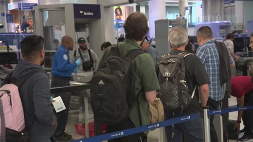 Sky Harbor offers tips to navigate the holiday rush and new TSA reservation system