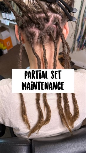 Maintenance time! These dreadies were a little over due for maintenance so the roots had started to thin out a little, getting uncomfortable. I tightened all her locks, pulling in any stray hairs while sticking to her original section pattern. The dreadlock roots are much stronger now and much more defined 🙏🙏 #dreadlocks #smallbusiness #dreadlocksaustralia #dreadlockmaintenance | Lunalockshop