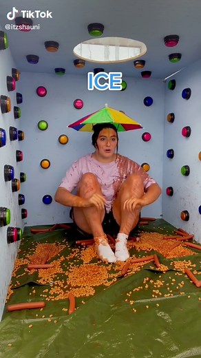 100 Mystery buttons.. only one lets you escape