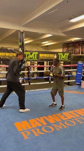 489 reactions · 19 shares | Bear putting in work at the Mayweather Boxing Club | Jeffery Mayweather | Facebook