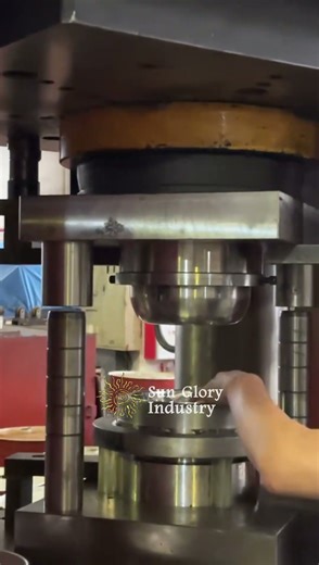 Forge press for induction disc #cookware #forgepress #sunglory