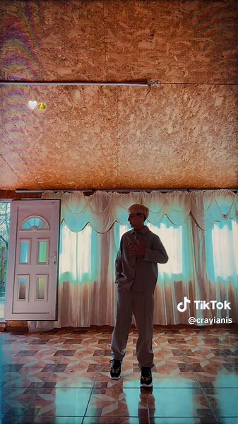 Video di Cray Ianis (@crayianis) con sunet original - 🕊S𝖎𝖌𝖍𝖎𝖓𝖆ș Să𝖓𝖉𝖊𝖑🕊