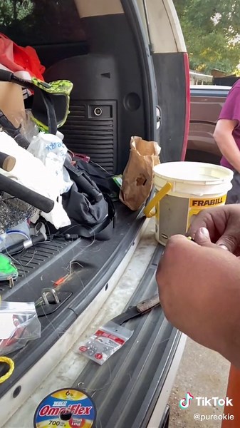 How to Set Up for Crappie Fishing with Minnows