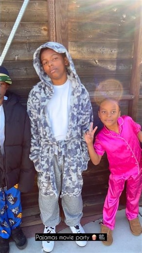 Vlogmas Day 11: 10AM Pajama Shrek Movie 😂 | Kids Morning Attitudes