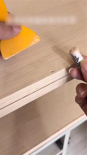 47 reactions | 晴 Furniture fresheners!!!  Black renovation paint technology is here ✨  Precise color mixing: you can mix colors in multiple coats, perfect fusion after repair, say goodbye to "patch effects".  Eco-friendly and worry-free: water-based, formaldehyde-free, no pungent odor, mothers, babies and pets can be in contact in peace. | Hugfreedom-b | Facebook