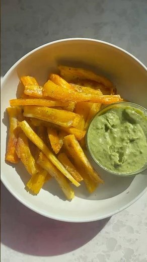 Baked Cassava/Yuca Fries #easyrecipes #healthysnack #snackideas #cassavarecipe #wholefoods #yuca