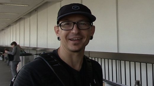 Linkin Park Singer Chester Bennington Dead, Commits Suicide by Hanging (UPDATE)