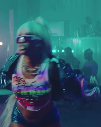 milli vanilli trailer out now. #BabyTate #MilliVanilli