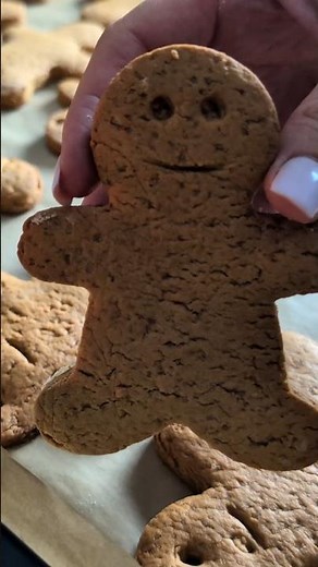 How To Make Soft Gingerbread Cookies🎄
