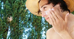 The Best Natural Sunscreen Options for the Environment and Your Skin