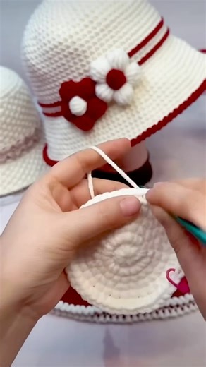183K views · 4.6K reactions | Beautiful work, Design Hat Crochet many styles 臨 #highlights2025 #highlightseveryone #followerseveryone #highlightsシ゚ #videoviralシ #crochetlove #knitting #sewing #crochet | Beautiful Ideas | Facebook