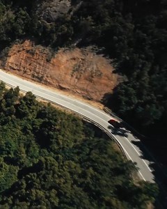 10K views · 1K reactions | The star is reborn: the brand-new Mercedes-AMG SL. With its exterior, the new Roadster brings sensual beauty and extravagant design into perfect harmony. #DrivingPerformance #AMGSpirit #AMG #PerformanceLuxury #MercedesAMG | Mercedes-Benz USA | Facebook