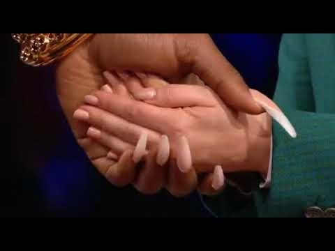 Giant black Amazon woman insane size and hand comparisons.