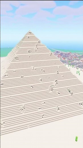 Pyramid in 5 Seconds 🤯 (Minecraft Build Hack)