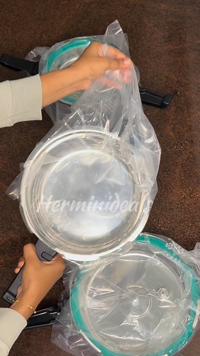 Comment ‘link’ or just share this reel to me to get the product link in your DM! 😍This 3-piece pressure cooker combo is seriously the best deal under ₹3000! Perfect for daily cooking — rice, curry, biriyani & more!Platform: Flipkart✨ 3 Features I Loved:• 3 sizes – 5L, 3L & 2L for every cooking need 🍛• Strong & durable build – cooks faster & saves gas ⏱️• Safe & easy to use – perfect for beginners & families 👨‍🍳My opinion? This combo is honestly a budget-friendly kitchen upgrade! 🔥#feminapat