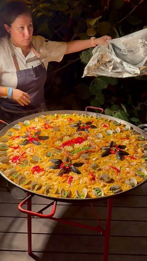 XL Paella 🤤🥘 #paella | Foody Fetish