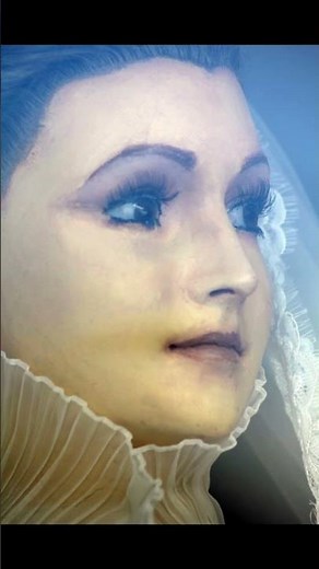 The Corpse Bride In The Window 🕷️