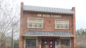 Local flower shop says goodbye after 20 years in business