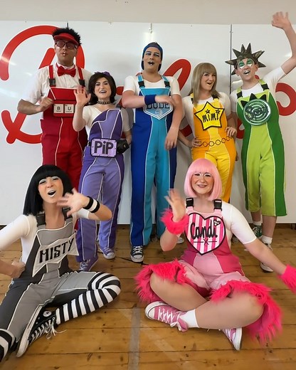 🌈 The Skyline Gang are back – and they’re dreaming big, reaching for the stars, and dancing their way into the future in a brand-new show bursting with music, laughter, and imagination! 💭 Imagine that! #ReadyToButlins | Butlin's