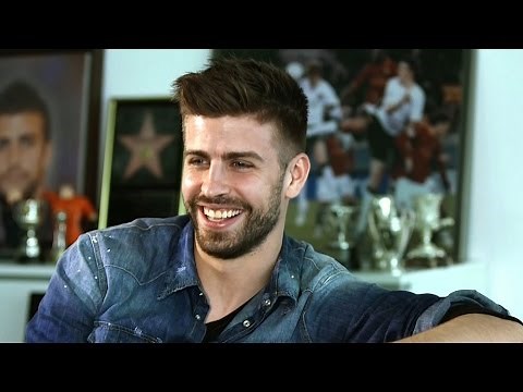 Gerard Pique Full Length Interview | Messi vs Ronaldo, Sir Alex Ferguson vs Guardiola, EPL v La Liga