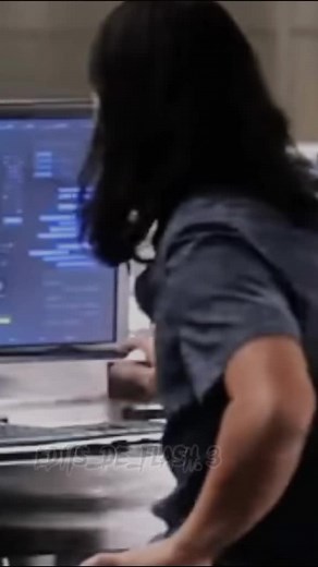 Carrera de Kid Flash VS Flash #aromweverse #netflix #theflash #somosflash #equipoflash #ciscoramon #HR #HRwells #iris #iobartthawne