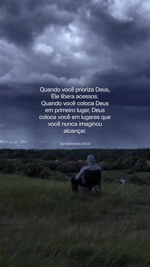 𝗝𝗨𝗟𝗜𝗢 𝗖𝗘𝗦𝗔𝗥 on Instagram: "⭕DEUS VAI TE CONECTAR COM OS AMIGOS DELE Muitas vezes passamos anos buscando pessoas que nos entendam, que nos elevem, que caminhem na mesma direção espiritual. Oramos por amizades verdadeiras, mas às vezes nos frustramos quando as conexões não acontecem no nosso tempo. A verdade é simples e poderosa: Deus não te dará apenas amigos quaisquer. Ele te conectará com os amigos Dele. Esses amigos não são perfeitos, mas carregam o mesmo fogo no coração. São aqueles