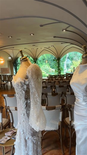 Step into a world where history meets luxury! 🥂 Join us for an exclusive tour of Whitworth Estate, the ultimate wedding venue with character! Book now and let's get this party started! | Whitworth Estate & Deer Park