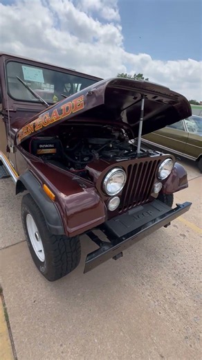 Breaking News 400 horsepower jeep cj7 pulls up in #edmond Okc #car #cartok #carshow #classiccars