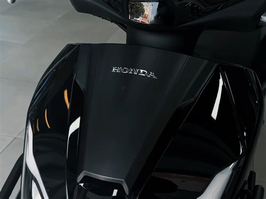 搭载新一代eSP发动机，CBS和ABS两个版本可选，全系标配静音启动、怠速启停、无钥匙启动,关键现在入手还送大品牌尾箱、原厂一体护杠、上牌补贴等，