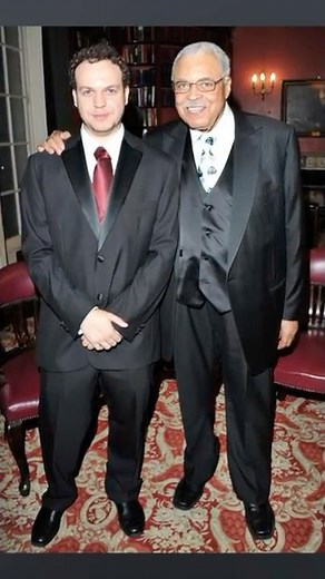 James Earl Jones Has Only One Son Flynn Earl Jones With Wife Cecilia Hart.