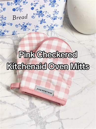 Obsessed with these Kitchenaid pink checkered oven mitts by @QVC, Inc #tiktokshopjumpstartsale #qvc #kitchenfinds #pinkkitchen #kitchenaid