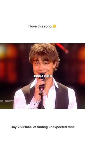 (2009) the song is is this very beautiful song 🎵